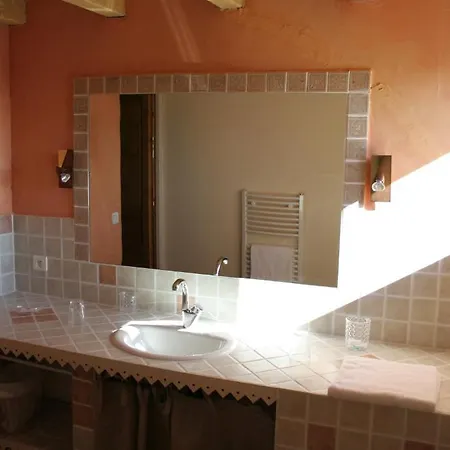 Chambres D'hotes La Cime Beaujolaise Bed & Breakfast Poule-lès-Écharmeaux