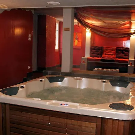 Chambres D'hotes La Cime Beaujolaise Bed & Breakfast